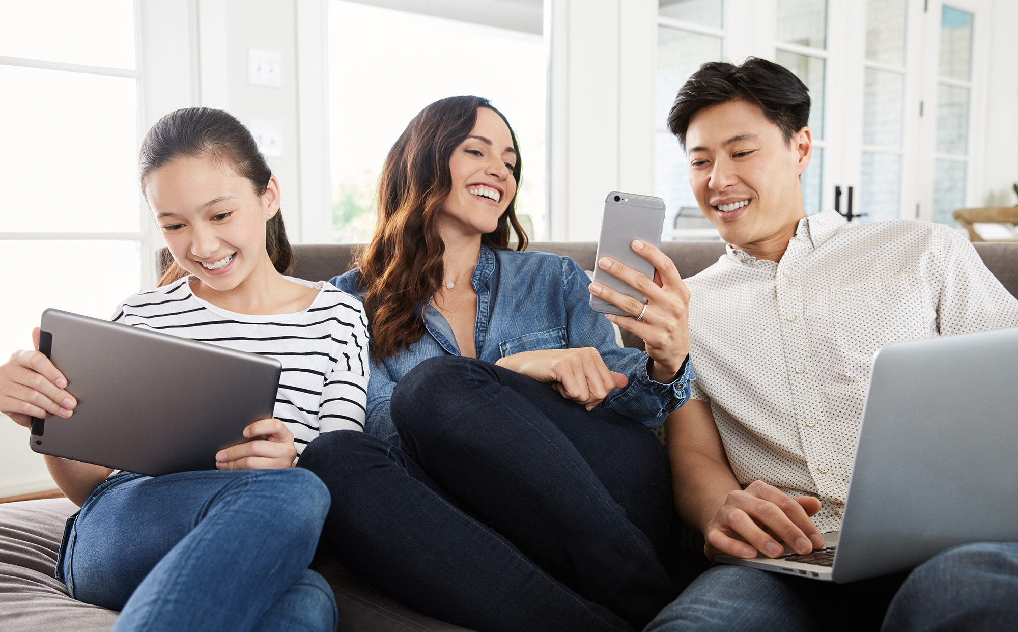 family-checking-technology